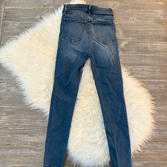 Abercrombie & Fitch Ultra High Rise Super Skinny Ankle Jeans 2/26 - Picture 6 of 6